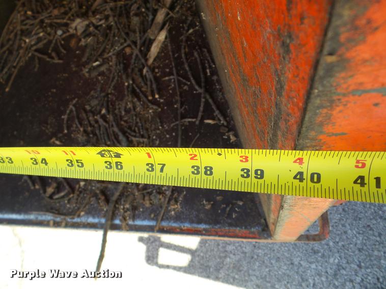 image for item DA7386 1991 Eager Beaver 290 chipper