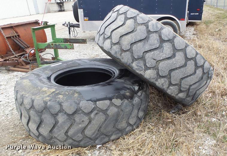 image for item DA9414 (2) Double Coin Mfg. 20.5R25 tires