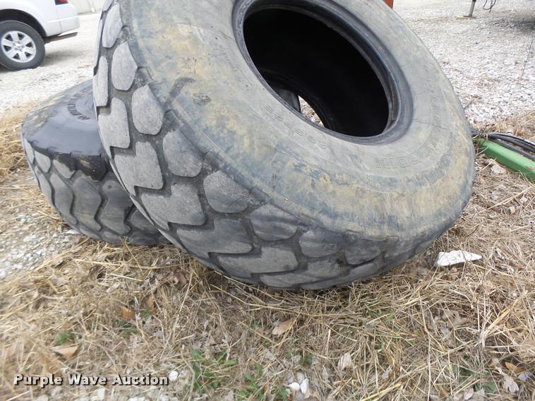 image for item DA9414 (2) Double Coin Mfg. 20.5R25 tires