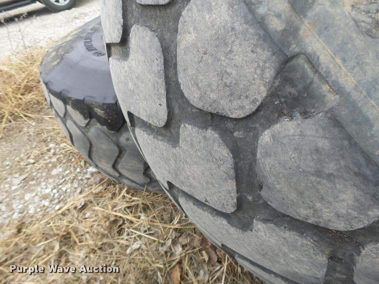 image for item DA9414 (2) Double Coin Mfg. 20.5R25 tires