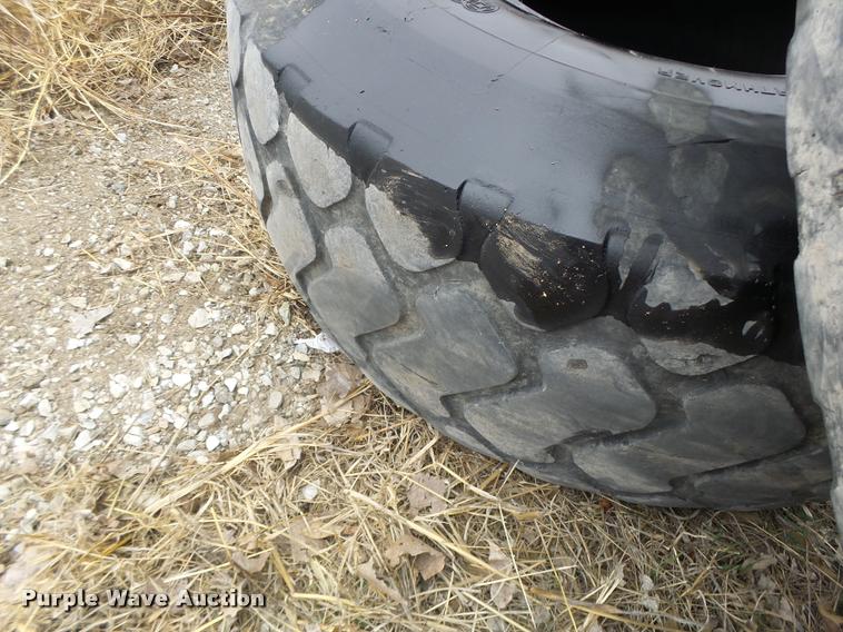 image for item DA9414 (2) Double Coin Mfg. 20.5R25 tires