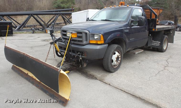 image for item DB0525 2001 Ford F450 Super Duty flatbed truck