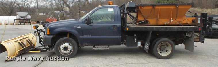 image for item DB0525 2001 Ford F450 Super Duty flatbed truck