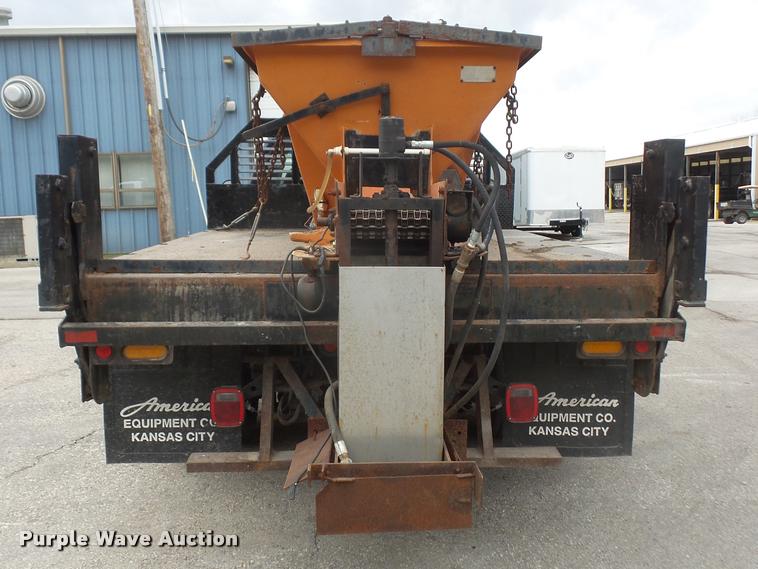 image for item DB0525 2001 Ford F450 Super Duty flatbed truck