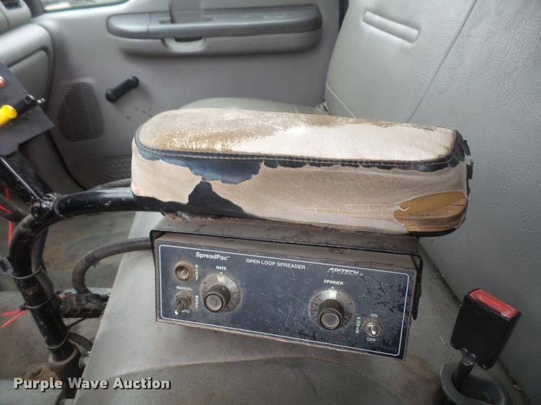 image for item DB0525 2001 Ford F450 Super Duty flatbed truck