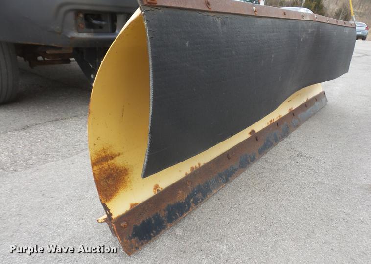 image for item DB0525 2001 Ford F450 Super Duty flatbed truck