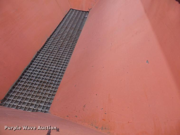 image for item DB0525 2001 Ford F450 Super Duty flatbed truck