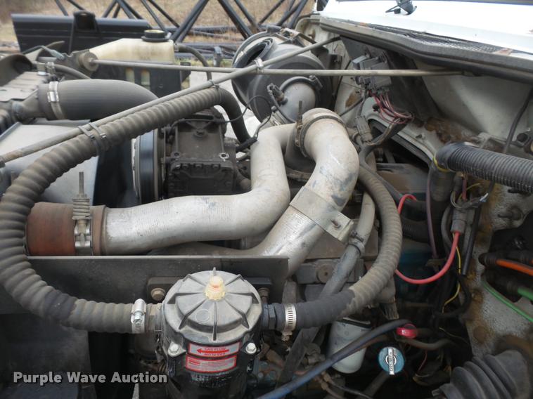 image for item DB0526 1999 International 4700 dump flatbed truck