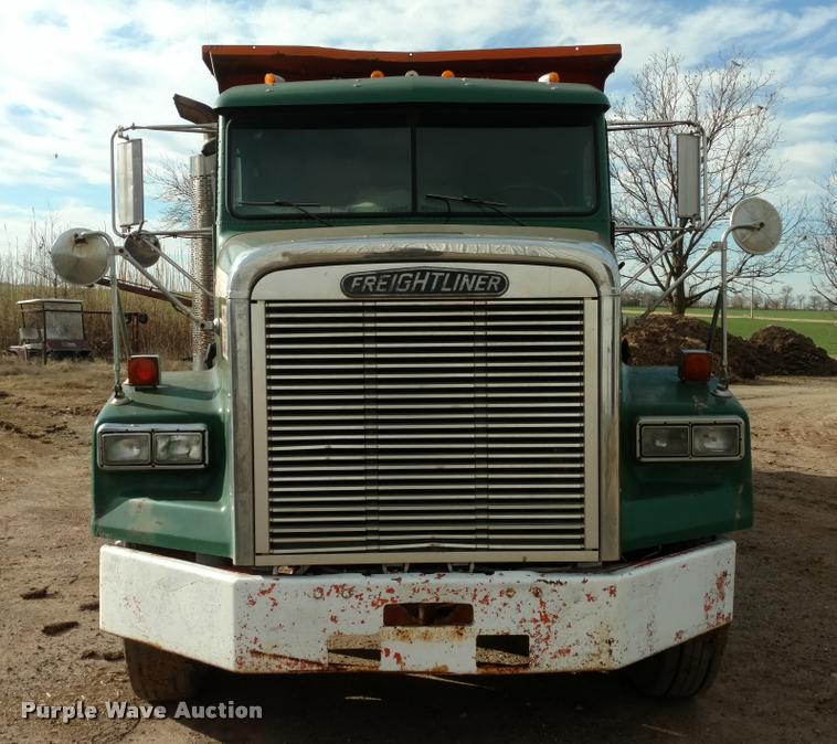 image for item DB0870 1994 Freightliner FLD120SD dump truck