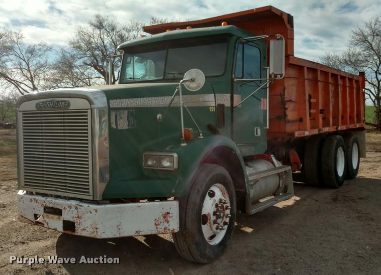 image for item DB0870 1994 Freightliner FLD120SD dump truck