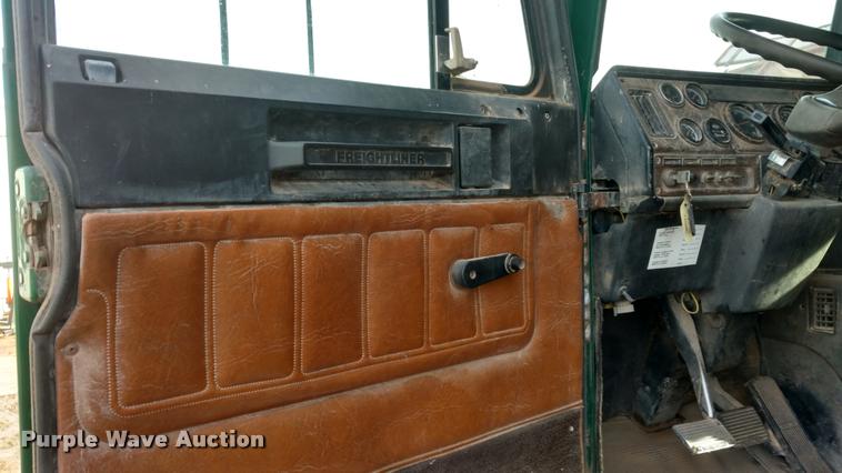 image for item DB0870 1994 Freightliner FLD120SD dump truck