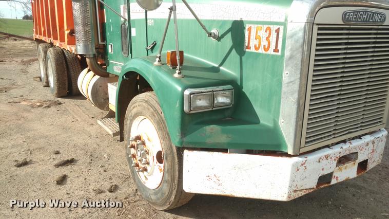 image for item DB0870 1994 Freightliner FLD120SD dump truck
