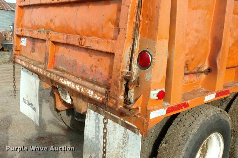 image for item DB0870 1994 Freightliner FLD120SD dump truck