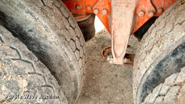 image for item DB0870 1994 Freightliner FLD120SD dump truck