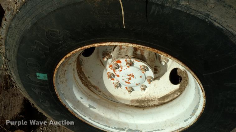 image for item DB0870 1994 Freightliner FLD120SD dump truck