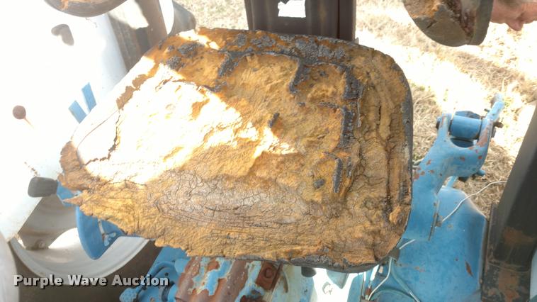 image for item DB0872 Ford 5610 tractor