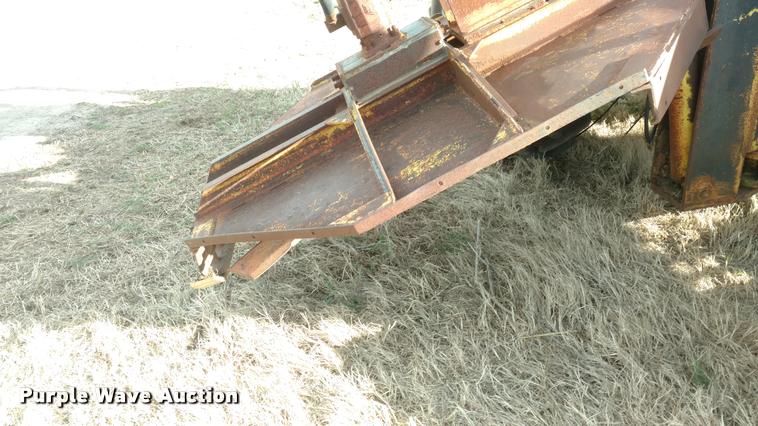 image for item DB0872 Ford 5610 tractor