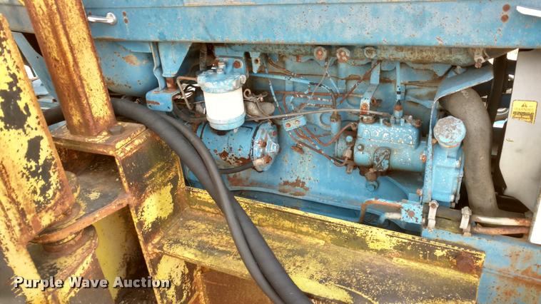 image for item DB0872 Ford 5610 tractor