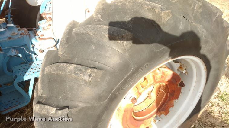 image for item DB0872 Ford 5610 tractor
