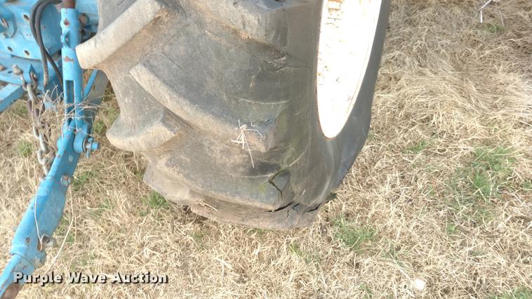 image for item DB0872 Ford 5610 tractor
