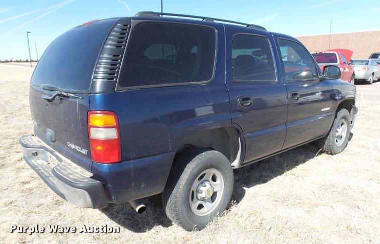 image for item DB1938 2003 Chevrolet Tahoe SUV