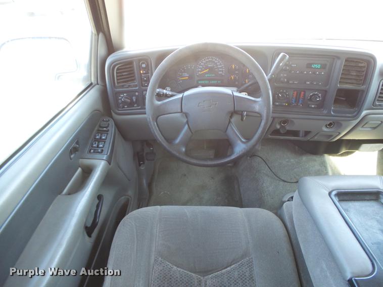 image for item DB1938 2003 Chevrolet Tahoe SUV