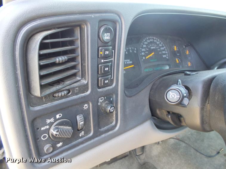 image for item DB1938 2003 Chevrolet Tahoe SUV