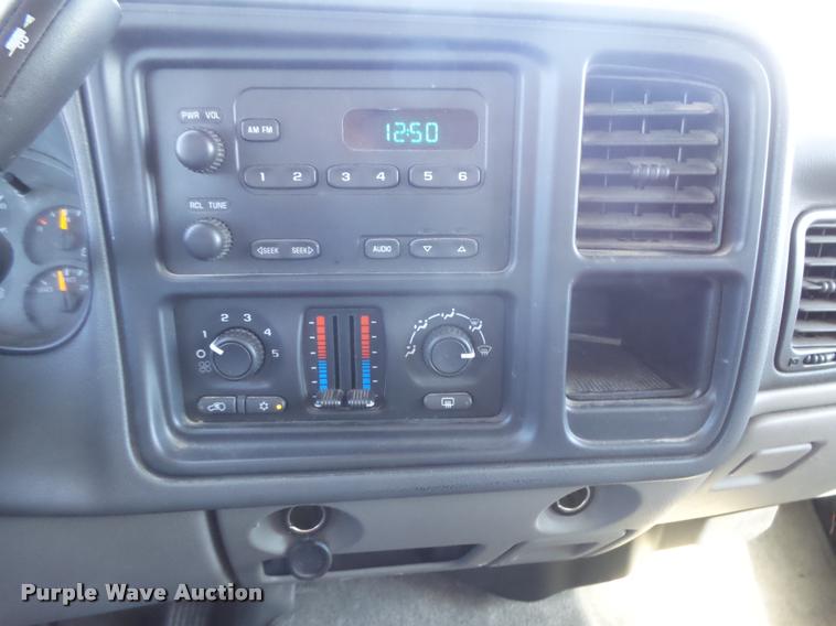 image for item DB1938 2003 Chevrolet Tahoe SUV