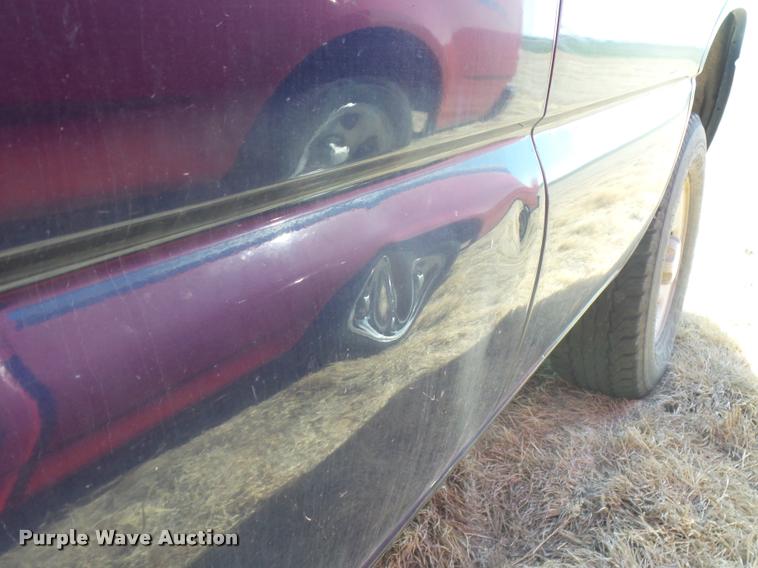 image for item DB1938 2003 Chevrolet Tahoe SUV