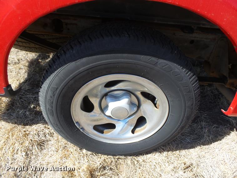 image for item DB1940 1997 Ford F150 pickup truck