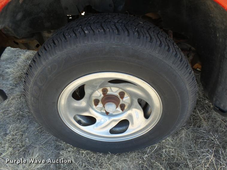 image for item DB1940 1997 Ford F150 pickup truck