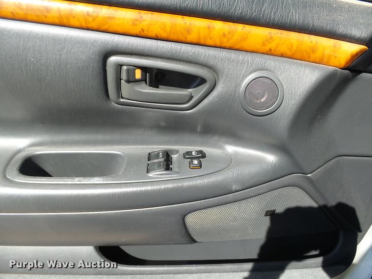 image for item DB1941 2002 Toyota Camry Solara