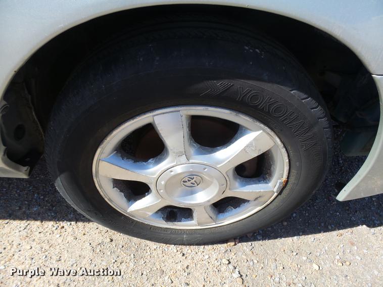 image for item DB1941 2002 Toyota Camry Solara