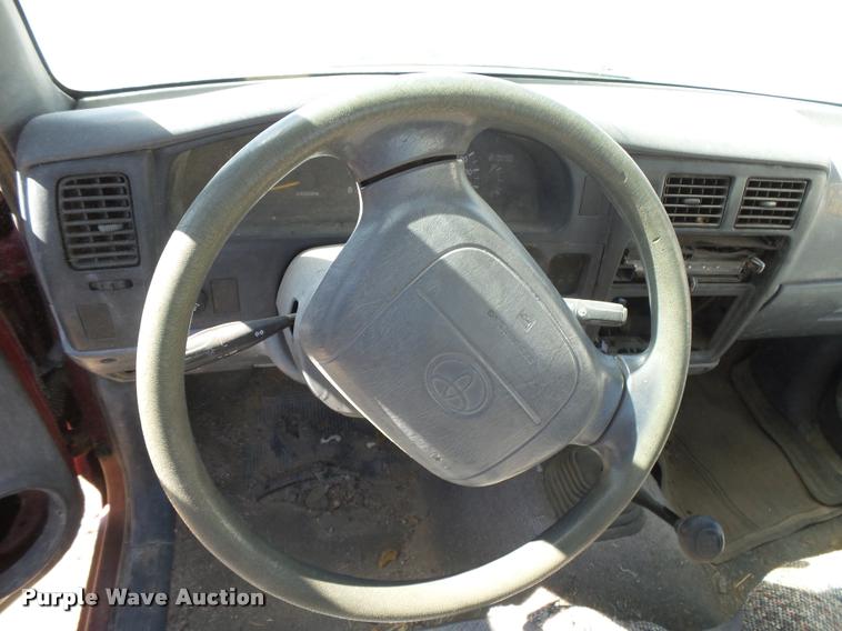 image for item DB1944 1995 Toyota Tacoma pickup truck