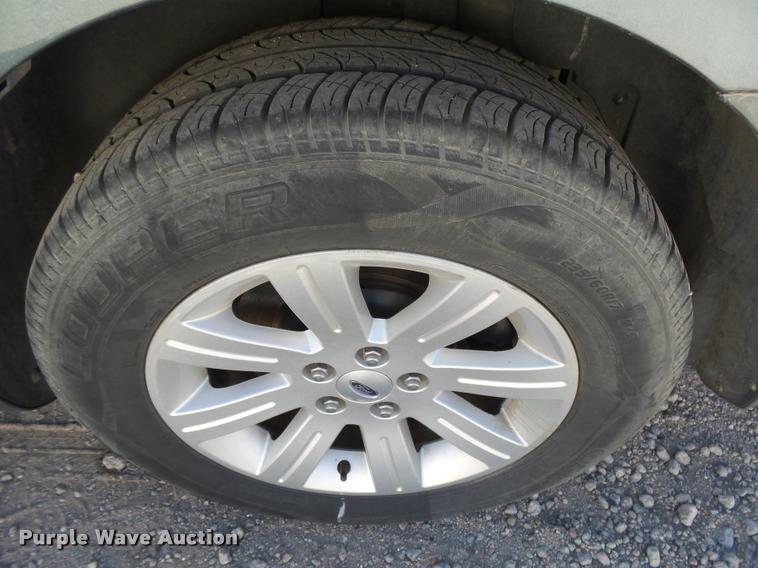 image for item DB1945 2010 Ford Taurus