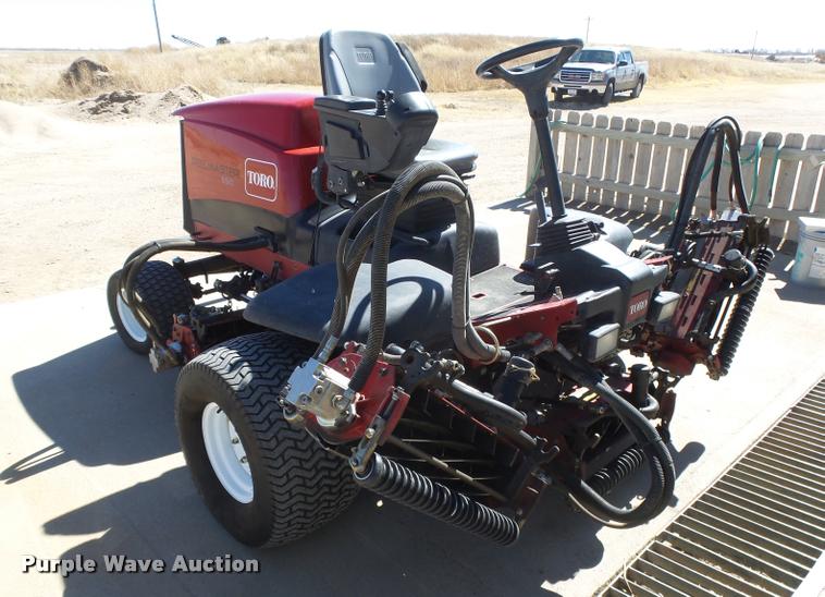image for item DB1947 Toro Reelmaster 5510 lawn mower