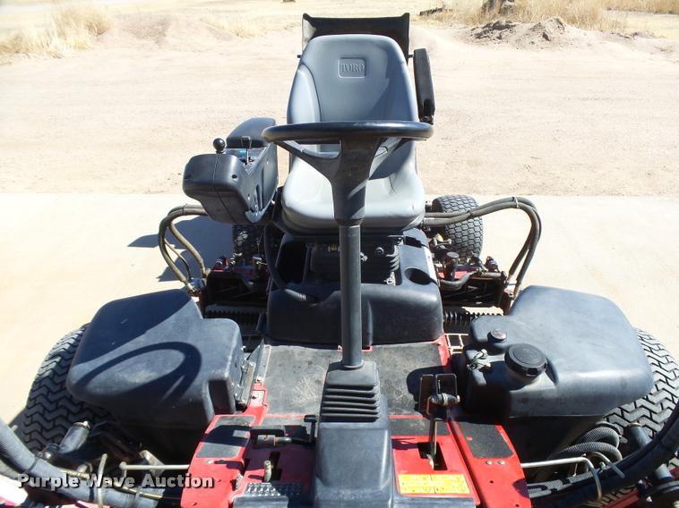 image for item DB1947 Toro Reelmaster 5510 lawn mower