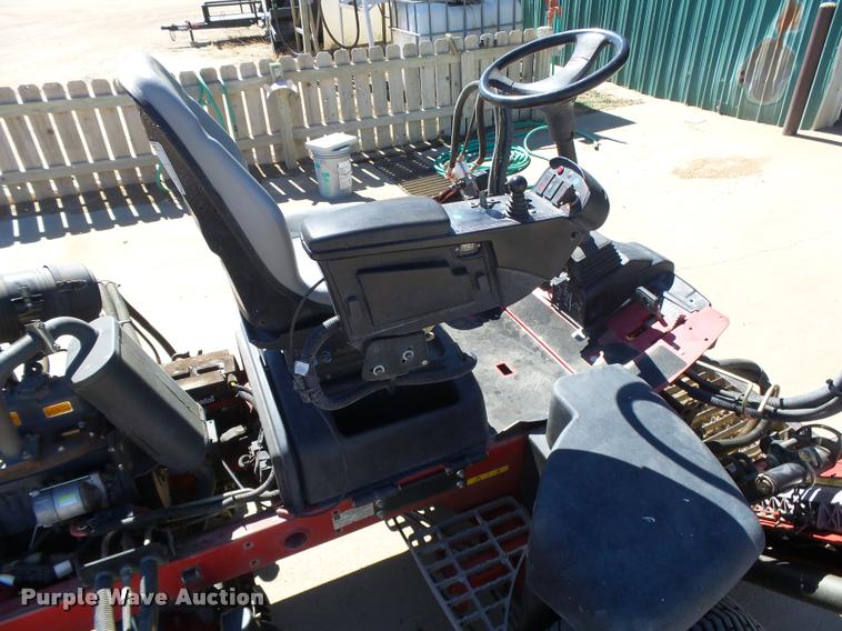 image for item DB1947 Toro Reelmaster 5510 lawn mower