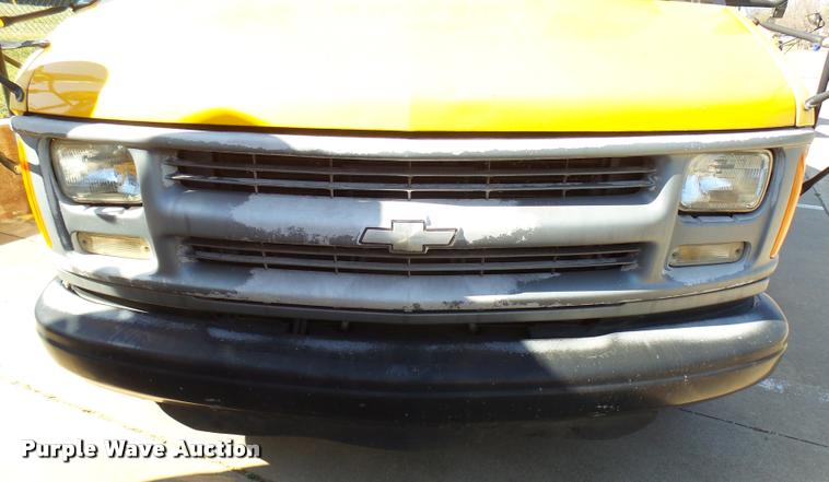 image for item DB2484 1999 Chevrolet Express 3500 Cargo school bus