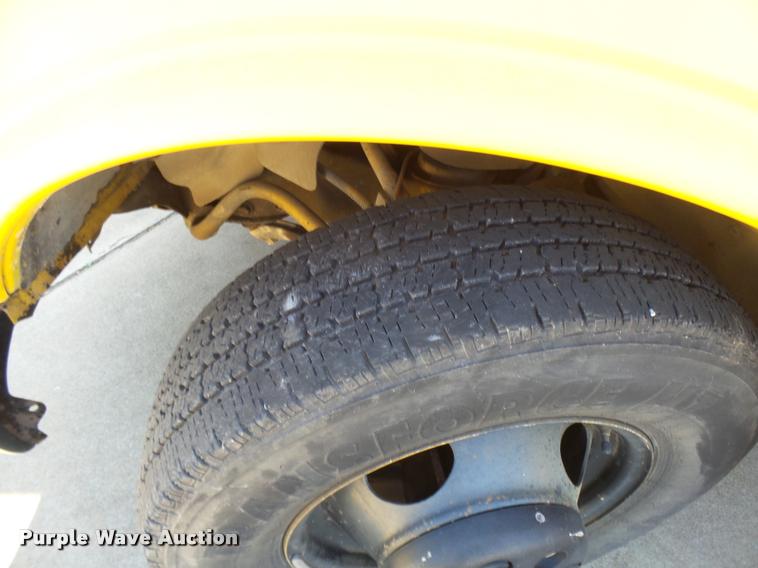 image for item DB2484 1999 Chevrolet Express 3500 Cargo school bus