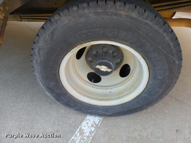 image for item DB2484 1999 Chevrolet Express 3500 Cargo school bus