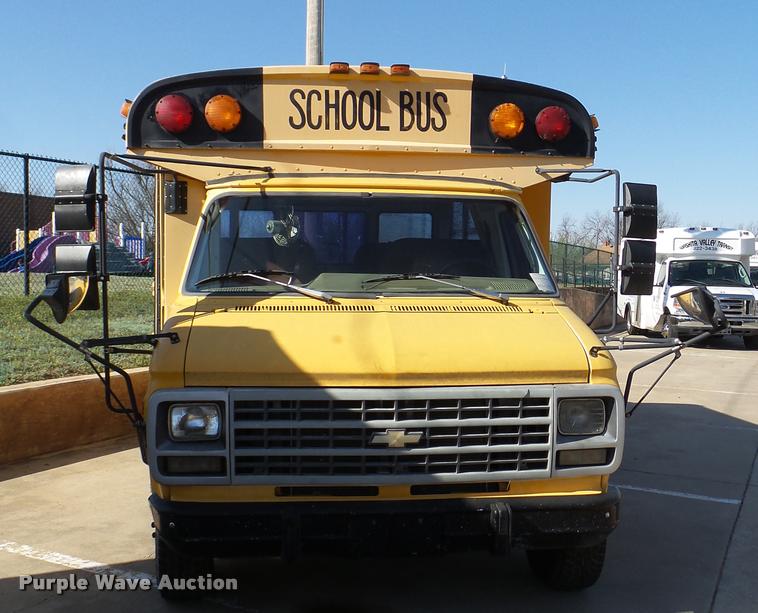 image for item DB2485 1992 Chevrolet G30 school bus