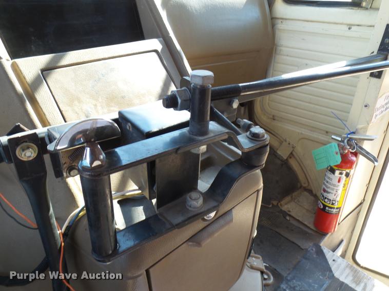 image for item DB2485 1992 Chevrolet G30 school bus