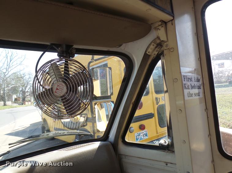 image for item DB2485 1992 Chevrolet G30 school bus