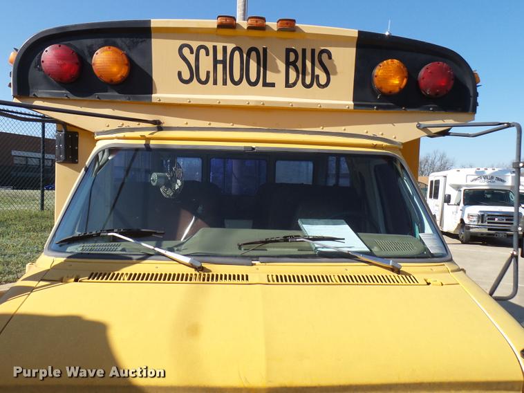 image for item DB2485 1992 Chevrolet G30 school bus