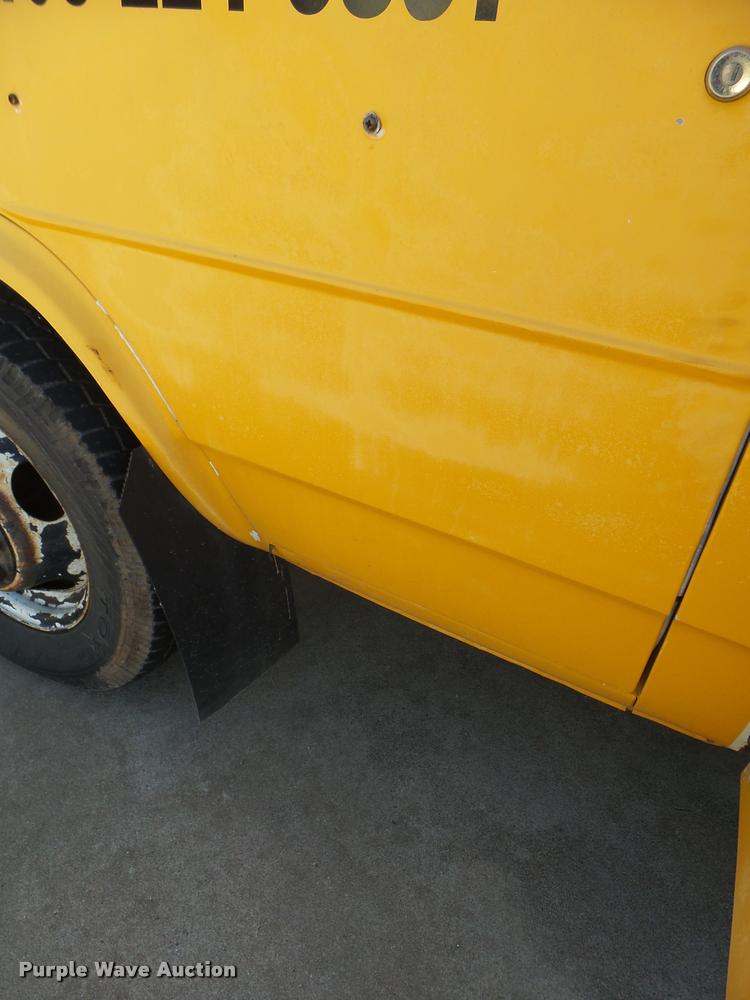 image for item DB2485 1992 Chevrolet G30 school bus