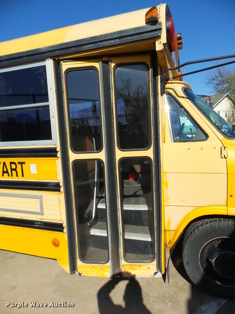 image for item DB2485 1992 Chevrolet G30 school bus