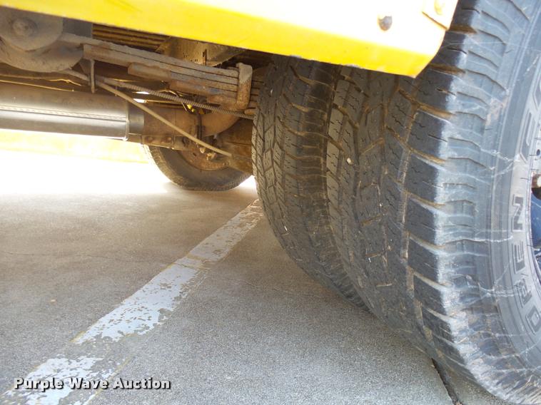 image for item DB2485 1992 Chevrolet G30 school bus