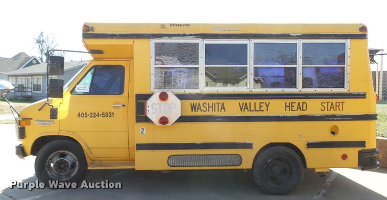 image for item DB2486 1994 Chevrolet G30 school bus