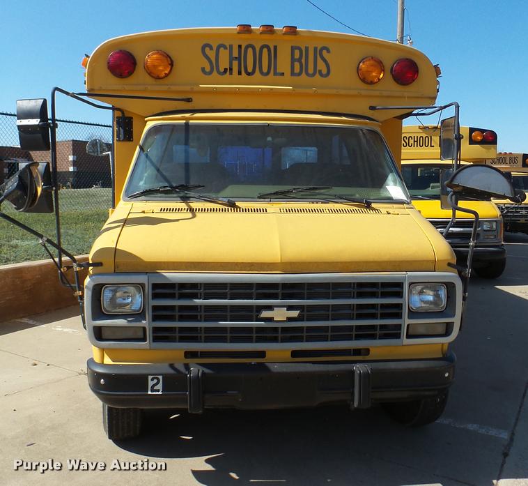 image for item DB2486 1994 Chevrolet G30 school bus